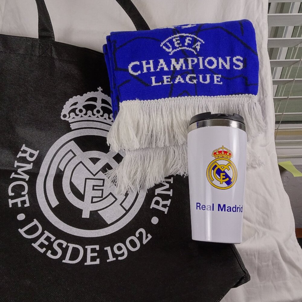 Real Madrid Champions League Scarf,‎ Thermo mug and bag.